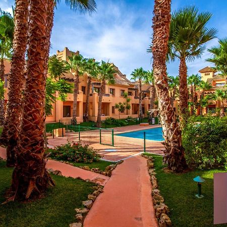 Lovely Apartment In Los Alcazares With Kitchen Exterior foto