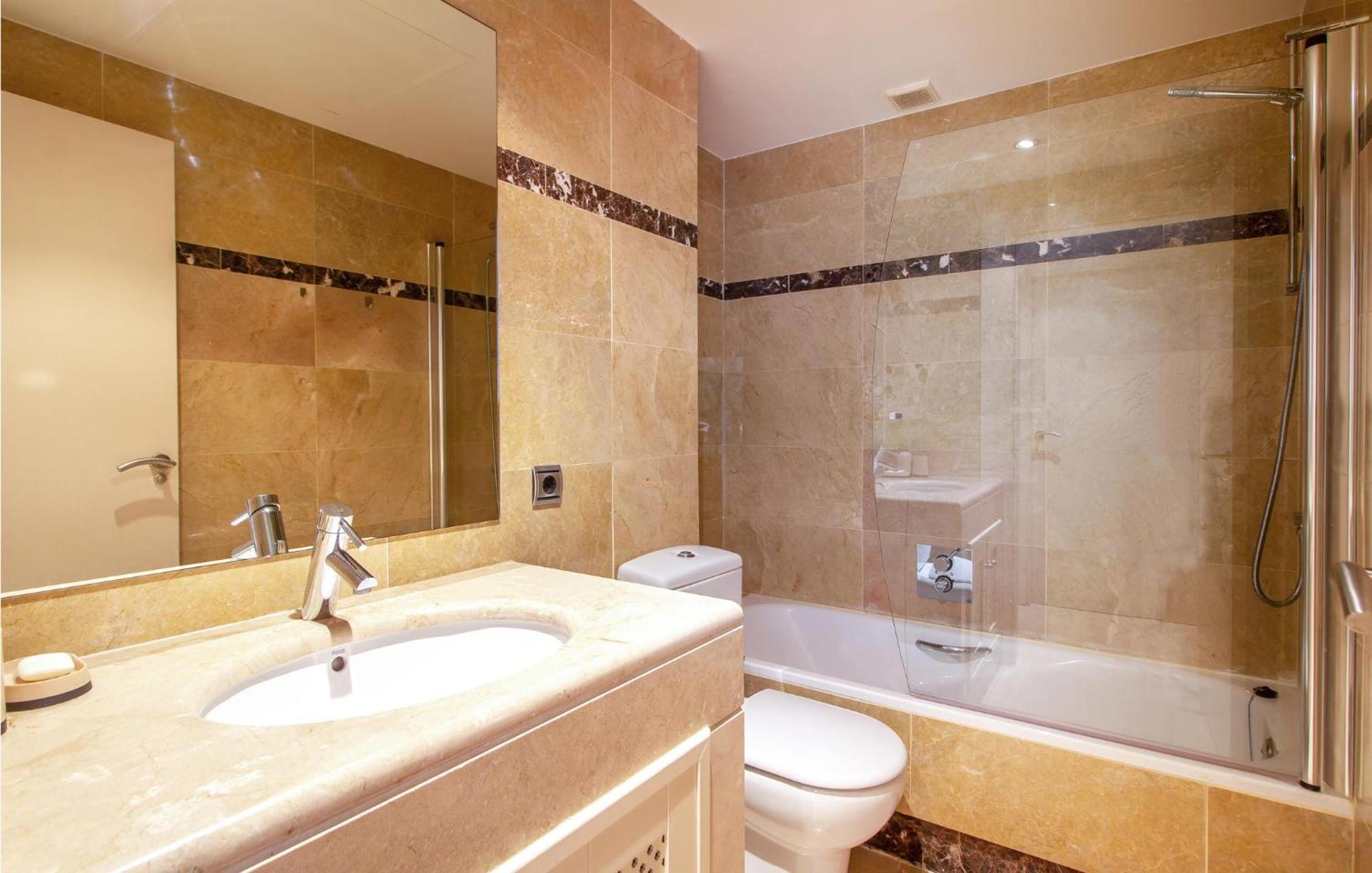 Lovely Apartment In Los Alcazares With Kitchen Exterior foto