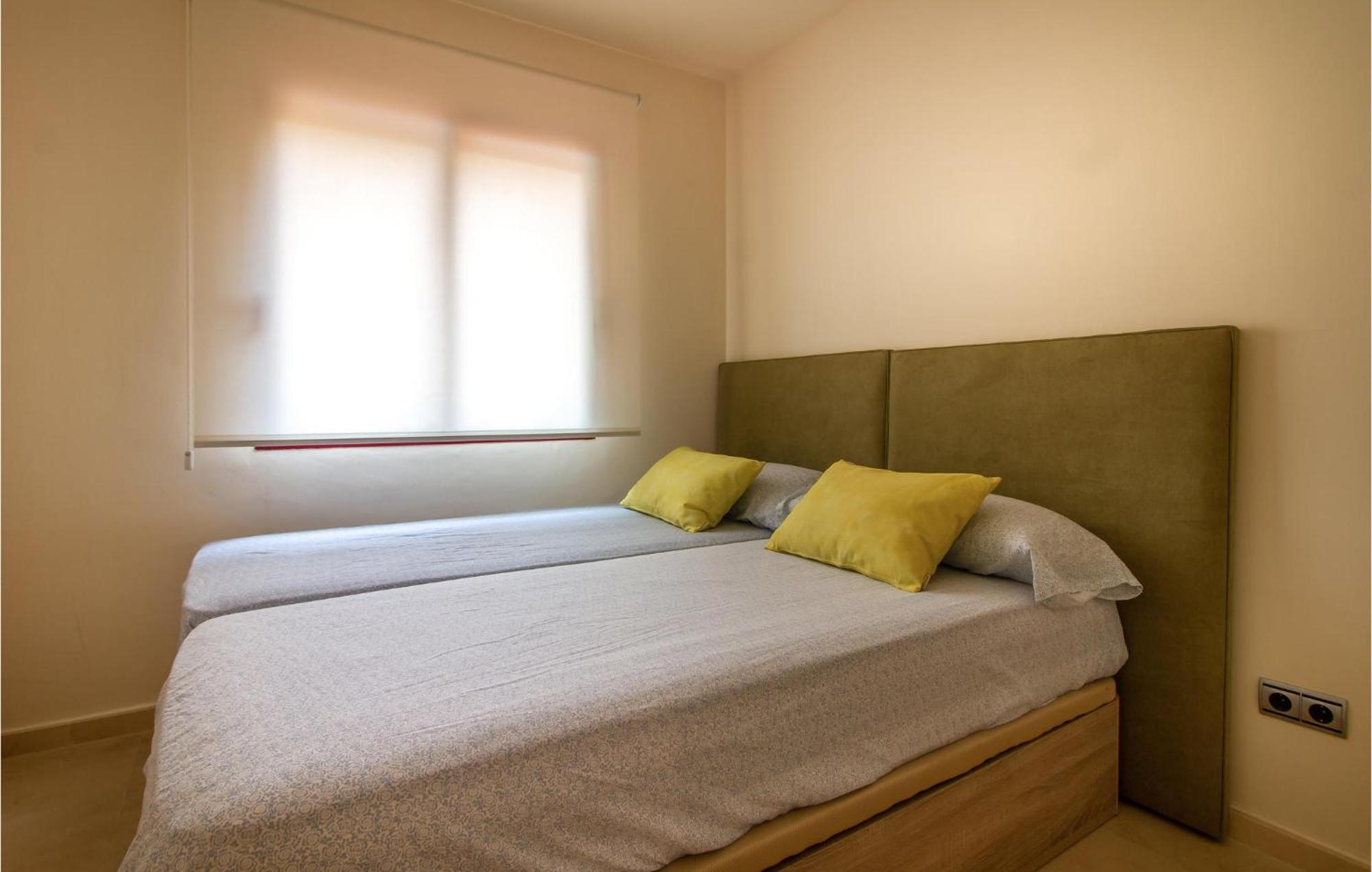 Lovely Apartment In Los Alcazares With Kitchen Exterior foto