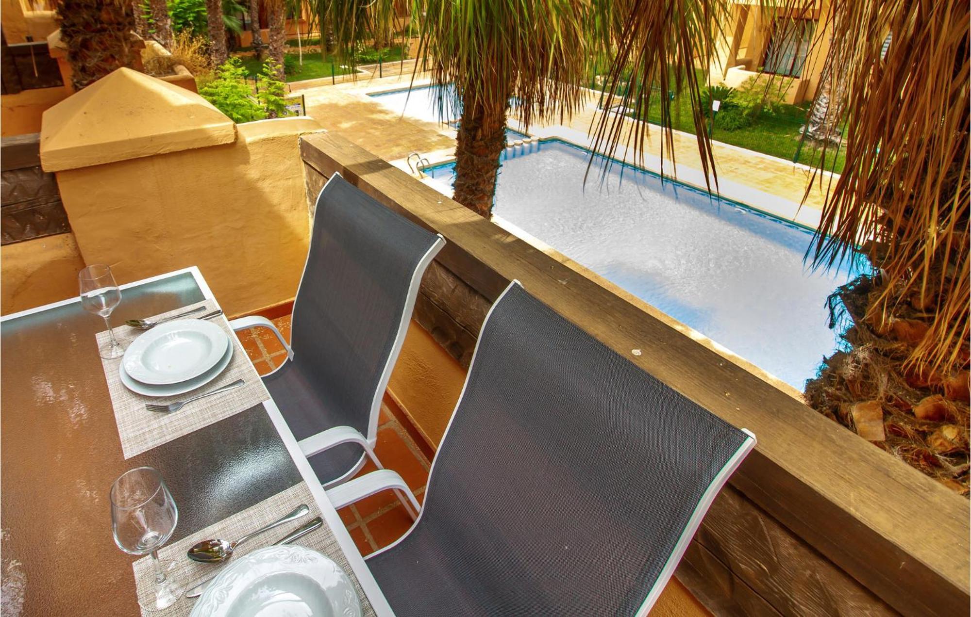 Lovely Apartment In Los Alcazares With Kitchen Exterior foto