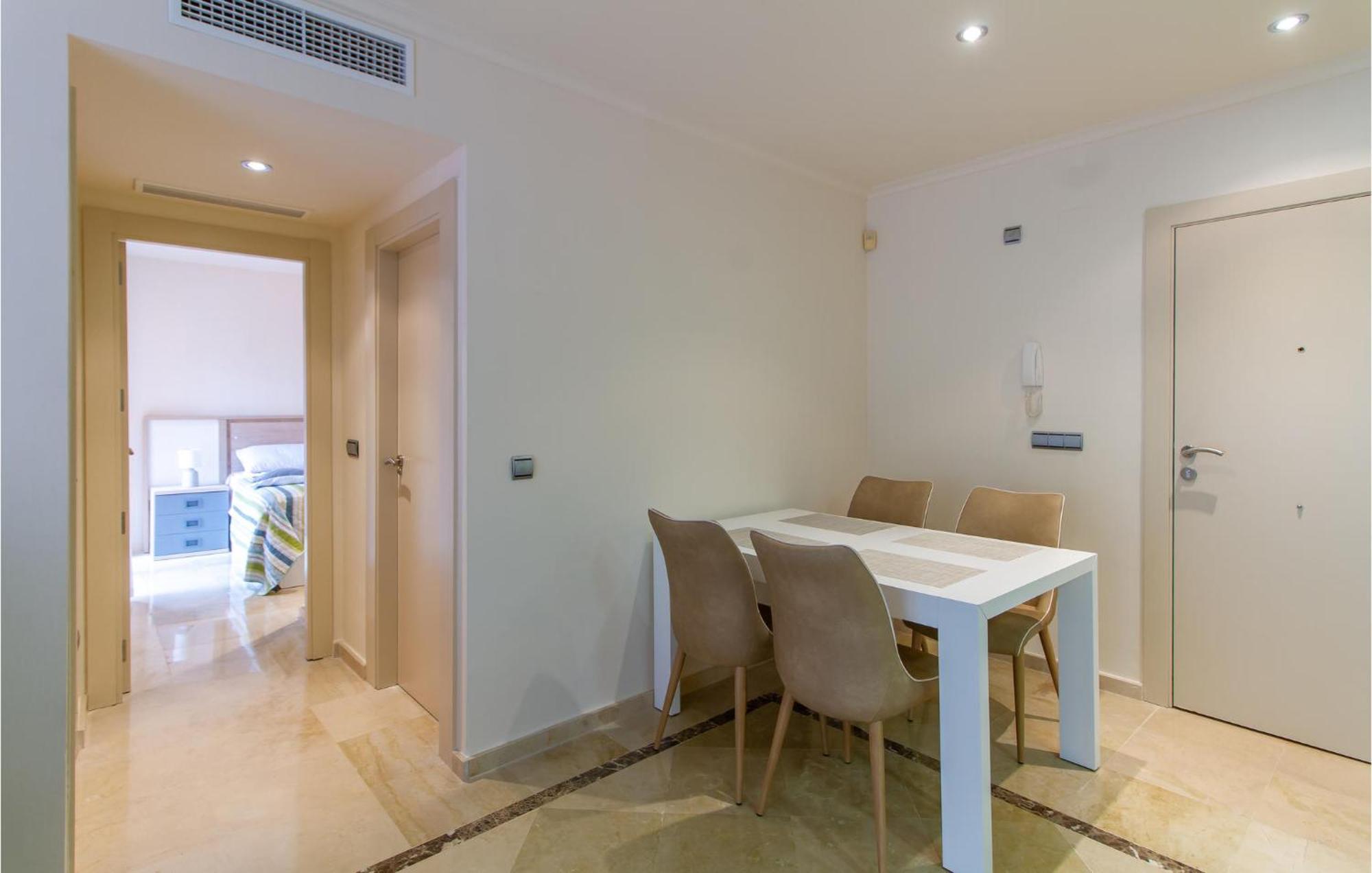 Lovely Apartment In Los Alcazares With Kitchen Exterior foto
