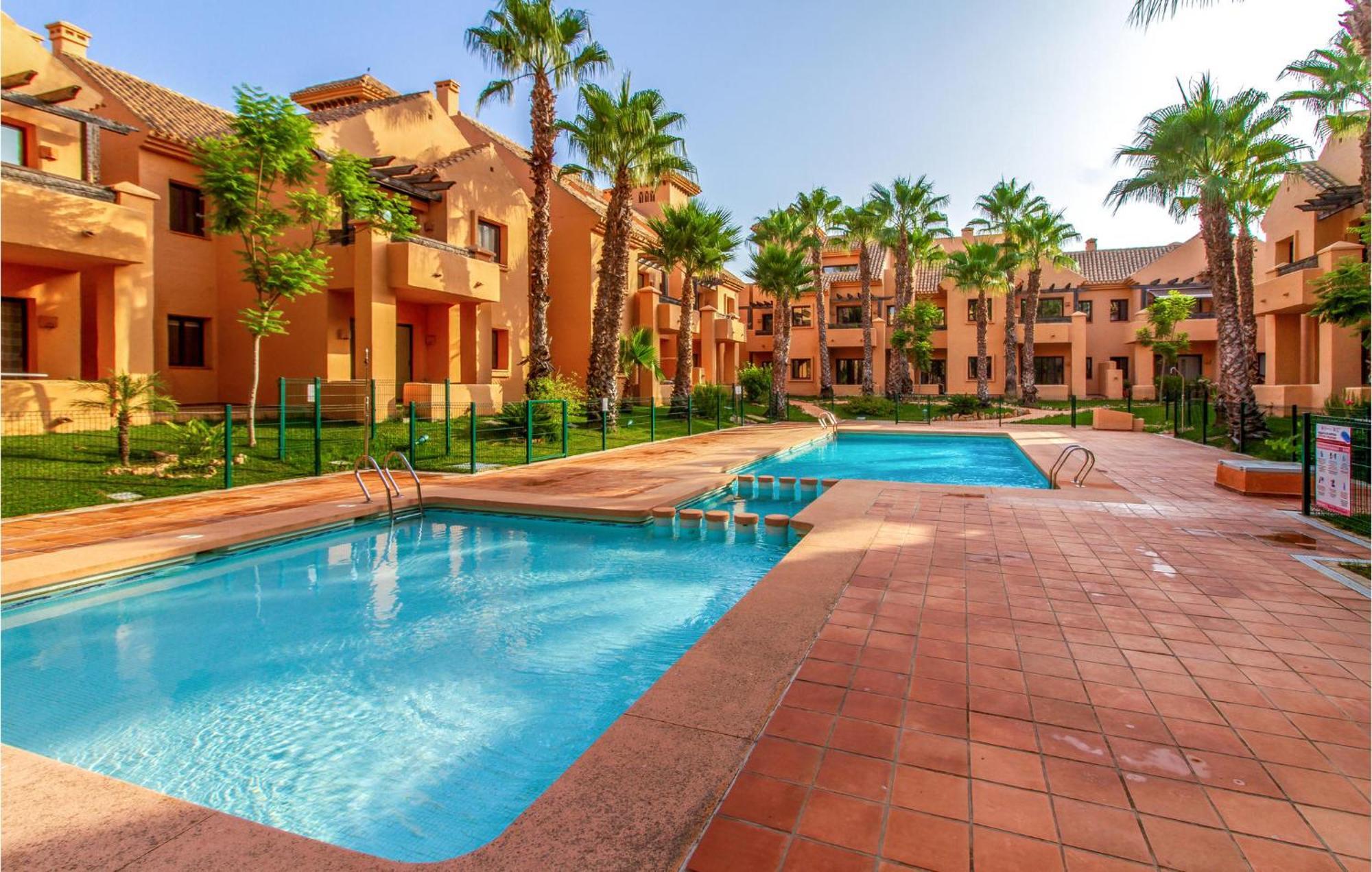 Lovely Apartment In Los Alcazares With Kitchen Exterior foto