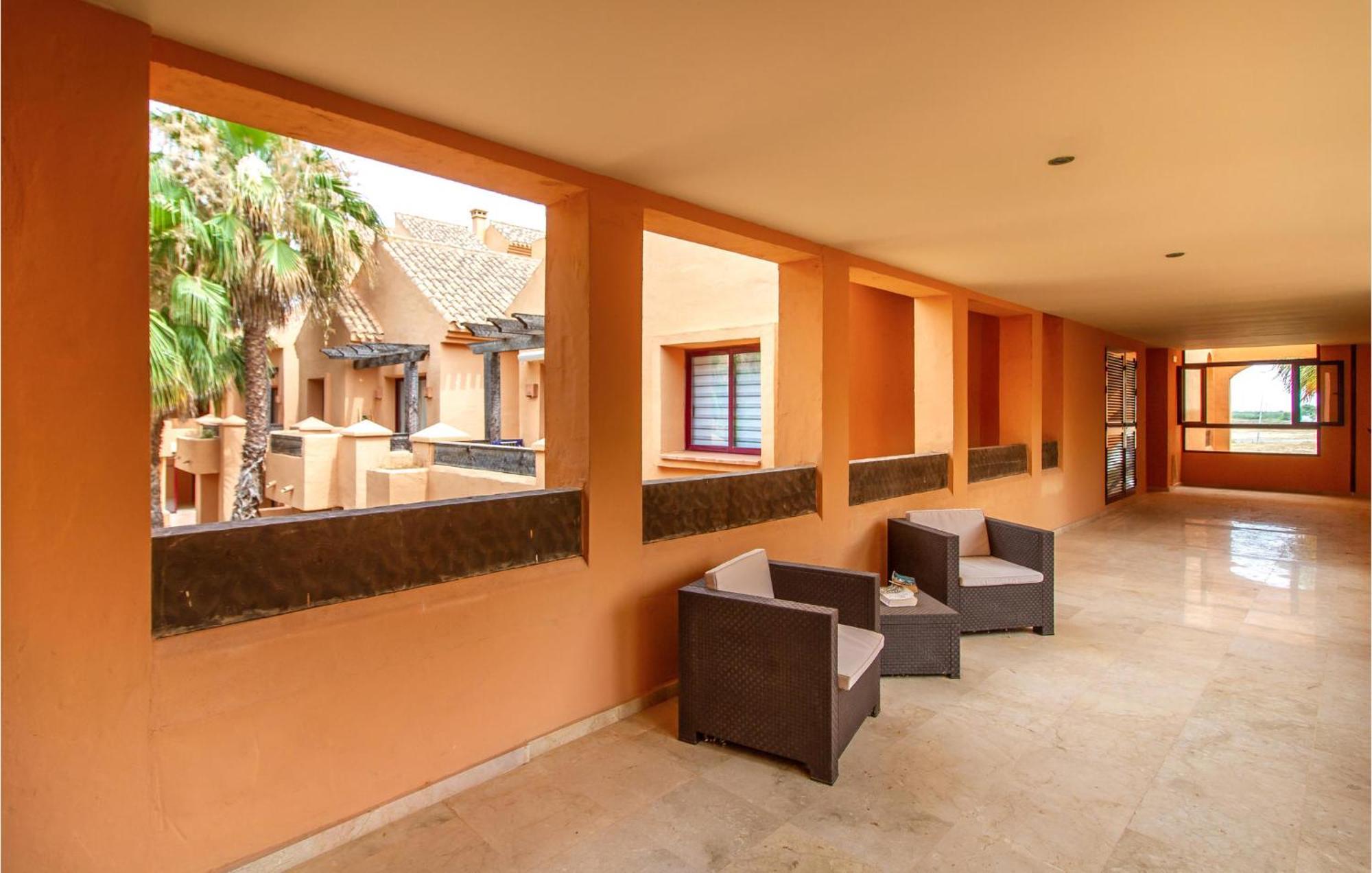 Lovely Apartment In Los Alcazares With Kitchen Exterior foto